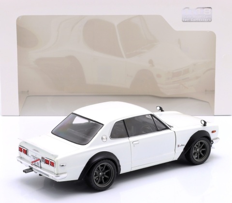 NISSAN SKYLINE (C10) Hakosuka 1970 model S1813001 Solido 1:18 biały perłowy