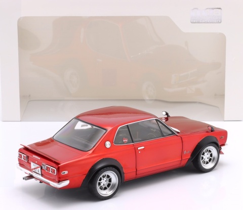 NISSAN SKYLINE (C10) Hakosuka 1970 model S1813002 Solido 1:18 czerwony