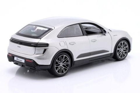 Porsche Macan 4 Electric 1:24 model Bburago 21114 biały