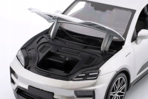 Porsche Macan 4 Electric 1:24 model Bburago 21114 biały