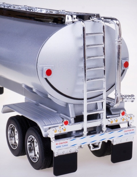 Scania V8 R730 ciągnik z naczepą cysterną TIR model WELLY 1:32