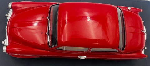 Skoda Octavia Super 1959 model 124265 WhiteBox 1:24 czerwony