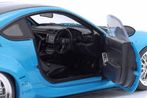 TOYOTA GR86 LBWK Body Kit 2024 model S1813601 Solido 1:18 niebieski