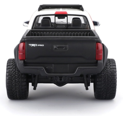 TOYOTA Tacoma TRD 2023 pickup 1:27 model off oad Maisto Design 32546