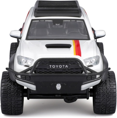 TOYOTA Tacoma TRD 2023 pickup 1:27 model off oad Maisto Design 32546