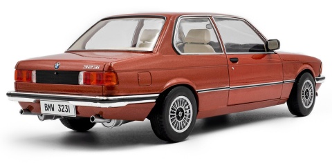 BMW 323i (E21) 1980 model S1812802 Solido 1:18 chestnut red metallic