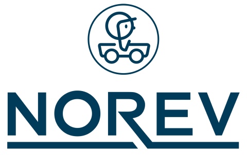 BMW M3 CSL (E46) 2003 sapphire black model 183017 Norev 1:18