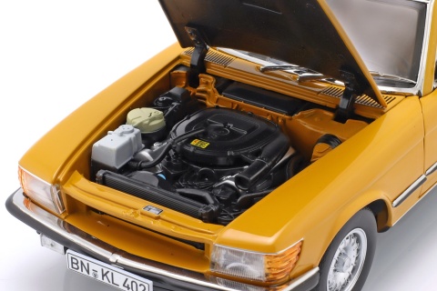 MERCEDES-BENZ 450 SL R107 1975 cayenne orange model 183350 Norev 1:18