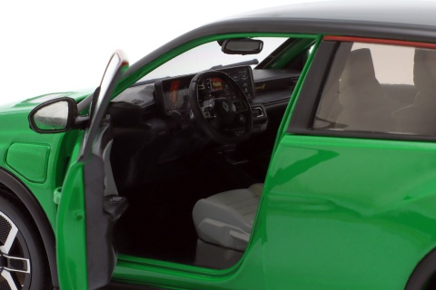 RENAULT 5 E-Tech 2024 model metal S1812603 Solido 1:18 zielony