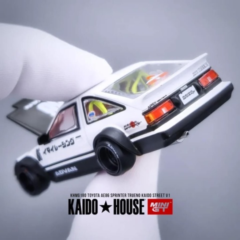 TOYOTA AE86 Sprinter Trueno Kaido Street V1 KAIDO HOUSE KHMG180 MiniGT 1:64