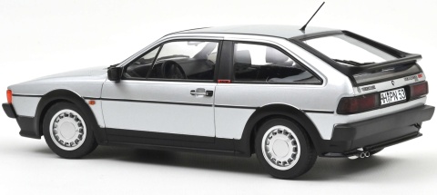 VW Volkswagen Scirocco GTX 16V (1988) model 188635 Norev 1:18 srebrny