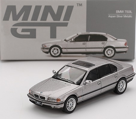 BMW 750 IL (E38) 2000 Aspen silver metallic MGT00792 MiniGT 1:64