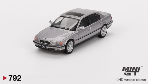 BMW 750 IL (E38) 2000 Aspen silver metallic MGT00792 MiniGT 1:64