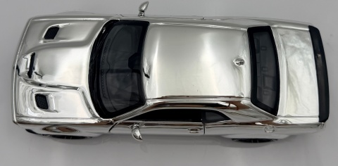 DODGE Challenger SRT Hellcat 2018 model 1:24 Motormax 79095 lustro chrom