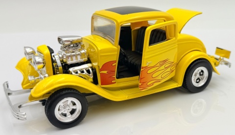 Ford Coupe 1932 model 1:24 Motormax 79885 Kult Klassics