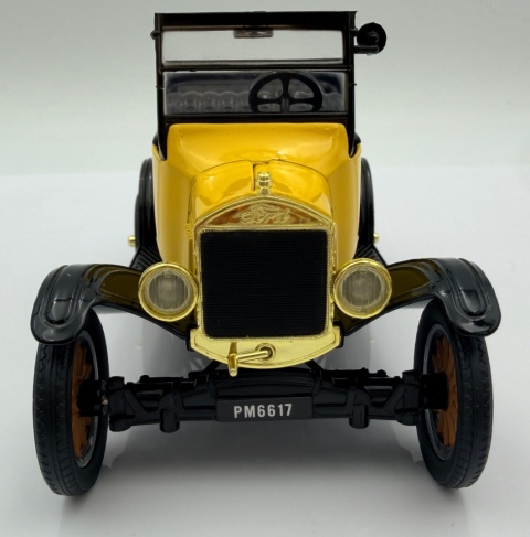 Ford Model T Touring convertible 1925 1:24 Platinum Motormax 79328 żółty