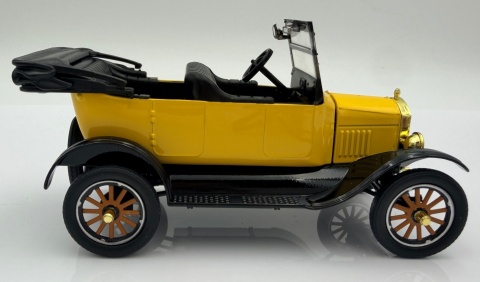 Ford Model T Touring convertible 1925 1:24 Platinum Motormax 79328 żółty