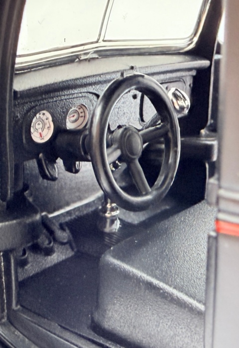 Ford Pickup 1937 model 1:24 Motormax 79884 Kult Klassics
