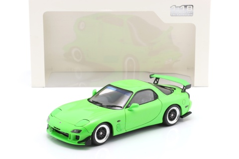 MAZDA RX-7 Type RS (FD35) 1999 model S1810606 Solido 1:18 zielony