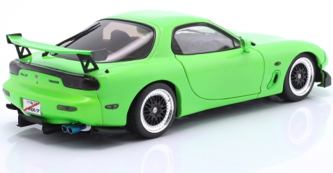 MAZDA RX-7 Type RS (FD35) 1999 model S1810606 Solido 1:18 zielony