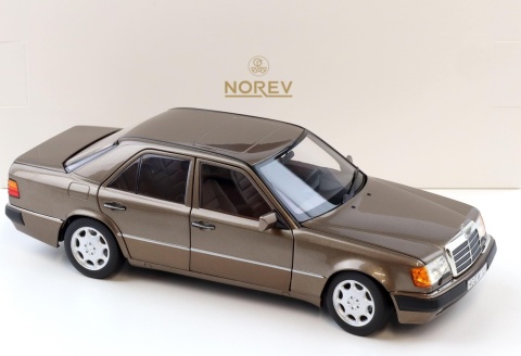 MERCEDES-BENZ 230 E W124 1990 model 183954 Norev 1:18 brązowy