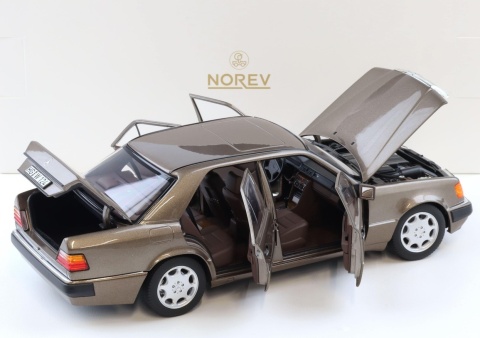 MERCEDES-BENZ 230 E W124 1990 model 183954 Norev 1:18 brązowy