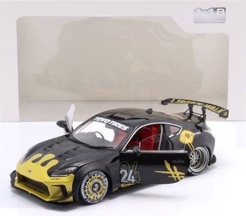 Toyota GR86 LBWK Body Kit 2024 model S1813603 Solido 1:18 czarny ze złotym