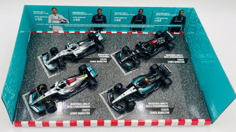 ZESTAW Mercedes F1 TYLKO Hamilton W10, W12, W13, W15 BBurago 1:43 18-38093