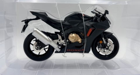 Honda CBR 1000RR Fireblade motocykl DUŻY model 1:9 Huayi M9-11A czarny