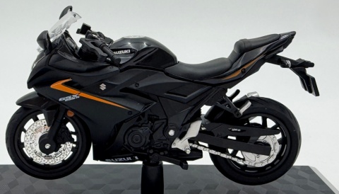 Suzuki GSX 1000R motocykl model 1:18 Huayi M18-3B czarny