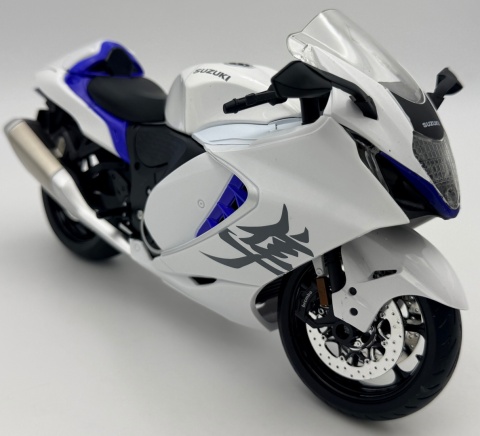 Suzuki Hayabusa GSX 1300R 2024 DUŻY model LED 1:9 Huayi M9-9A biały