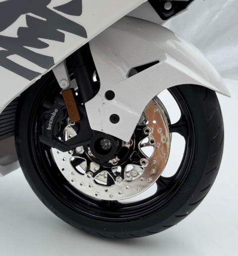 Suzuki Hayabusa GSX 1300R 2024 DUŻY model LED 1:9 Huayi M9-9A biały