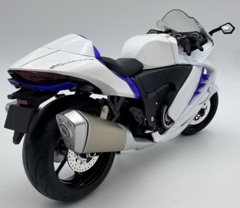 Suzuki Hayabusa GSX 1300R 2024 DUŻY model LED 1:9 Huayi M9-9A biały