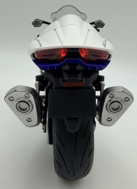 Suzuki Hayabusa GSX 1300R 2024 DUŻY model LED 1:9 Huayi M9-9A biały