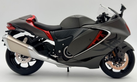 Suzuki Hayabusa GSX 1300R 2024 DUŻY model LED 1:9 Huayi M9-9A czarny