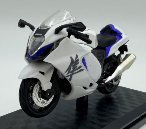 Suzuki Hayabusa GSX 1300R 2024 model 1:18 Huayi M18-5B biały
