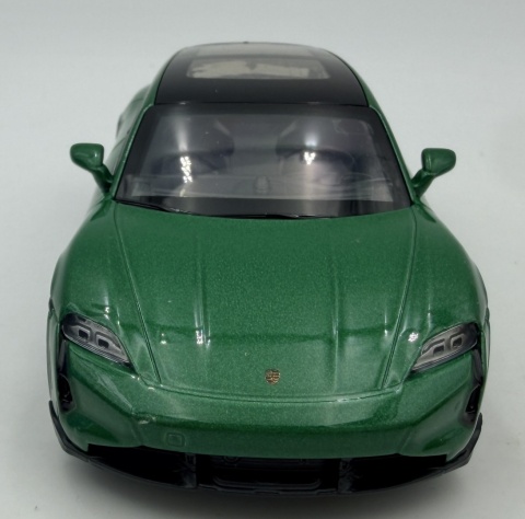 Porsche Taycan Turbo S Cross z napędem światło dźwięk METAL 1:36 MSZ 68747