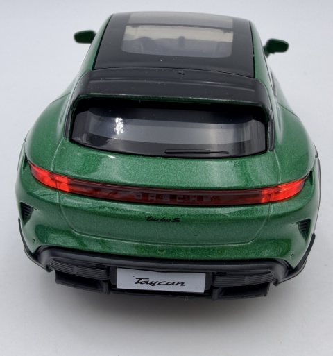Porsche Taycan Turbo S Cross z napędem światło dźwięk METAL 1:36 MSZ 68747