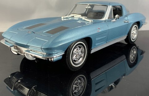 Chevrolet CORVETTE 1963 model 24073 Welly 1:24 Chevrolet CORVETTE 1963 model 24073 Welly 1:24
