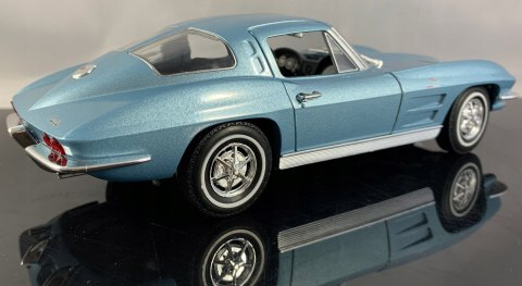 Chevrolet CORVETTE 1963 model 24073 Welly 1:24 Chevrolet CORVETTE 1963 model 24073 Welly 1:24
