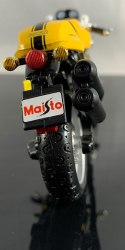DUCATI Sport 1000 motocykl 1:18 Maisto