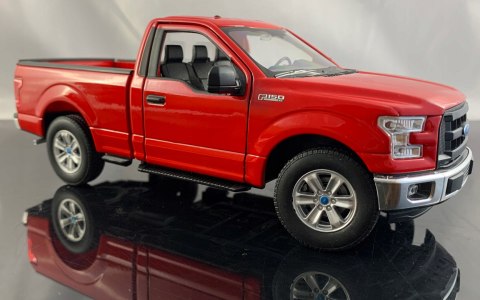 FORD F-150 Regular Cab 2015 model metal Welly 1:24 FORD F-150 Regular Cab 2015 model metal Welly 1:24