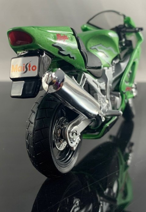KAWASAKI ZX-12R Ninja motocykl model 1:18 Maisto KAWASAKI ZX-12R Ninja motocykl model 1:18 Maisto