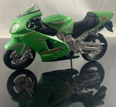 KAWASAKI ZX-12R Ninja motocykl model 1:18 Maisto KAWASAKI ZX-12R Ninja motocykl model 1:18 Maisto