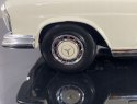 Mercedes 280 SE Cabrio '67 1:18 model Maisto 31811