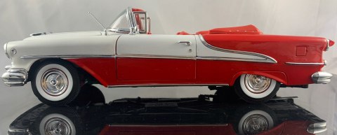 OLDSMOBILE Super 88 1955 1:18 model metal WELLY OLDSMOBILE Super 88 1955 1:18 model metal WELLY