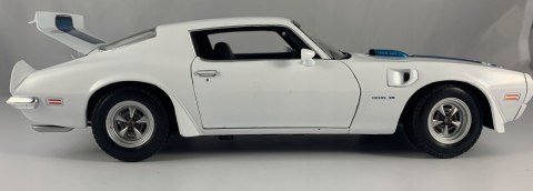 PONTIAC 1972 Firebird Trans Am 1:18 model WELLY PONTIAC 1972 Firebird Trans Am 1:18 model WELLY