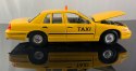 1999 FORD CROWN VICTORIA MODEL METAL WELLY 1:24