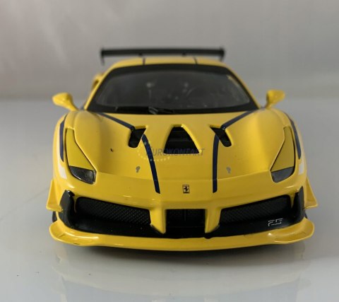 FERRARI 488 Challenge model Bburago 26307 1:24 FERRARI 488 Challenge model Bburago 26307 1:24