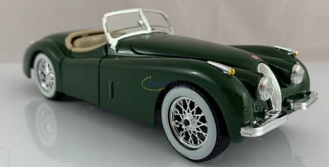 JAGUAR XK 120 roadster 1951 green Bburago 22018 JAGUAR XK 120 roadster 1951 green Bburago 22018